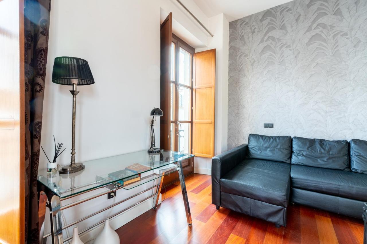 Cathedral Apartment, Upper Floor Apartment Sevilla Exteriér fotografie