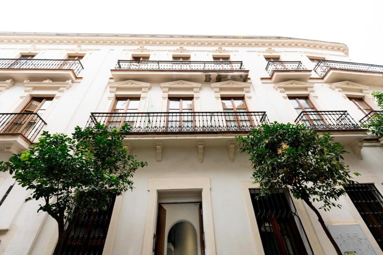 Cathedral Apartment, Upper Floor Apartment Sevilla Exteriér fotografie