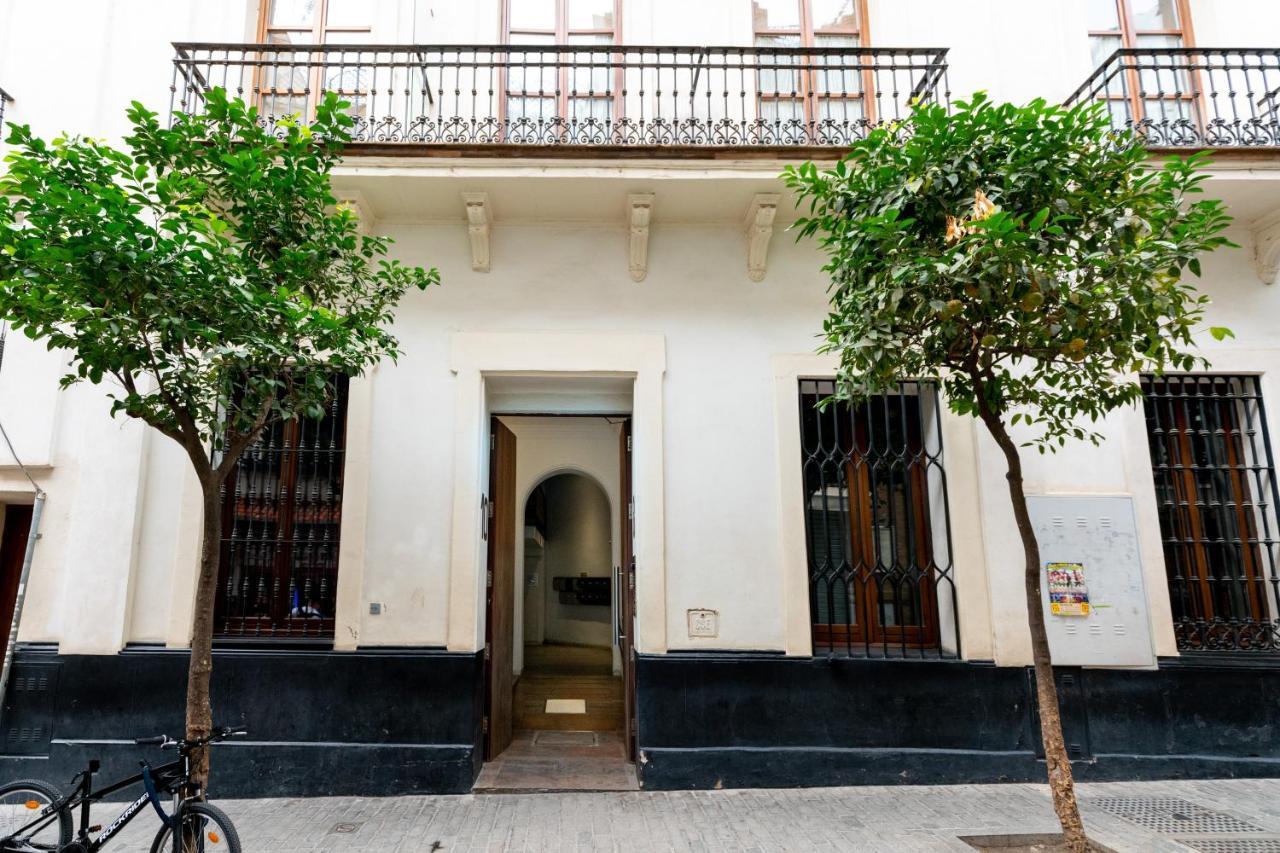 Cathedral Apartment, Upper Floor Apartment Sevilla Exteriér fotografie